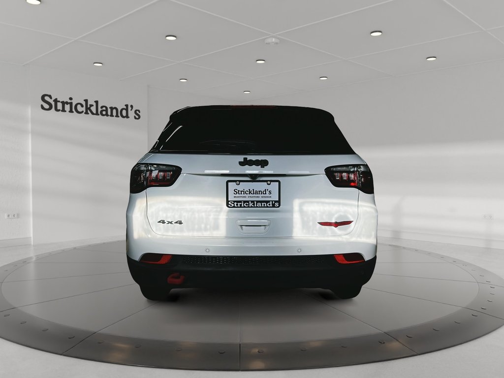 2024 Jeep Compass Trailhawk 4x4 in Stratford, Ontario - 3 - w1024h768px