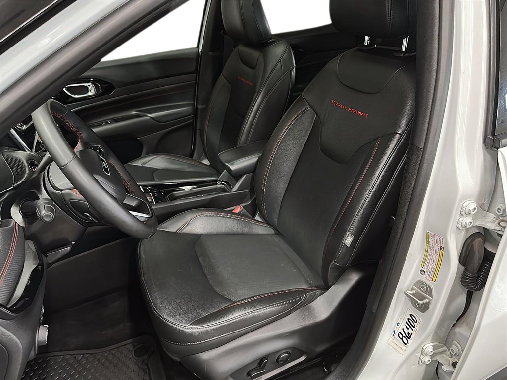2024 Jeep Compass Trailhawk 4x4 in Stratford, Ontario - 8 - w1024h768px
