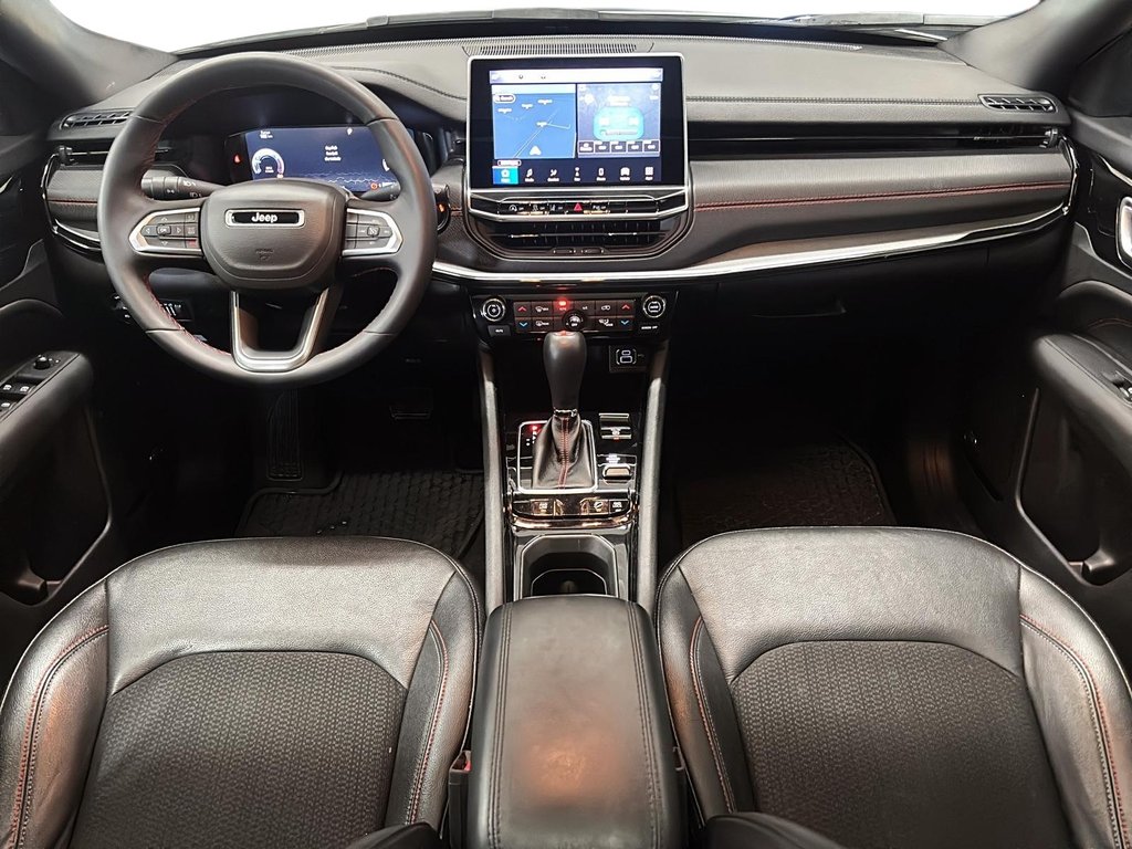 2024 Jeep Compass Trailhawk 4x4 in Stratford, Ontario - 9 - w1024h768px