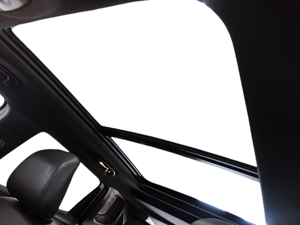 2024 Jeep Compass Trailhawk 4x4 in Stratford, Ontario - 16 - w1024h768px