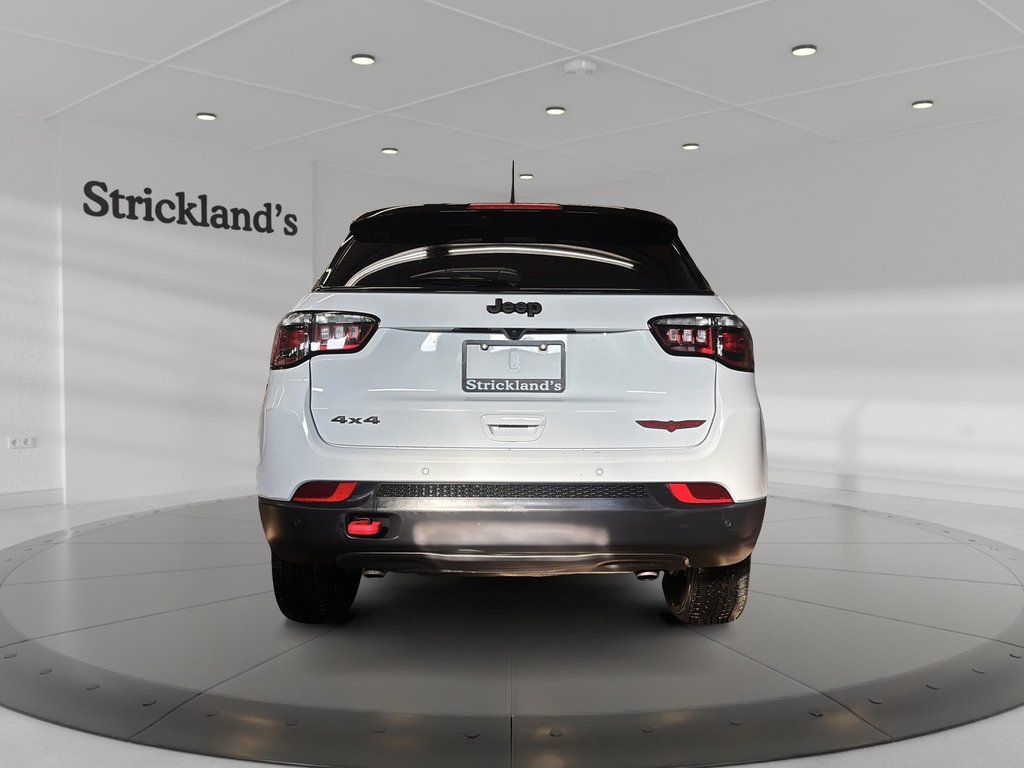 2024 Jeep Compass Trailhawk 4x4 in Stratford, Ontario - 3 - w1024h768px
