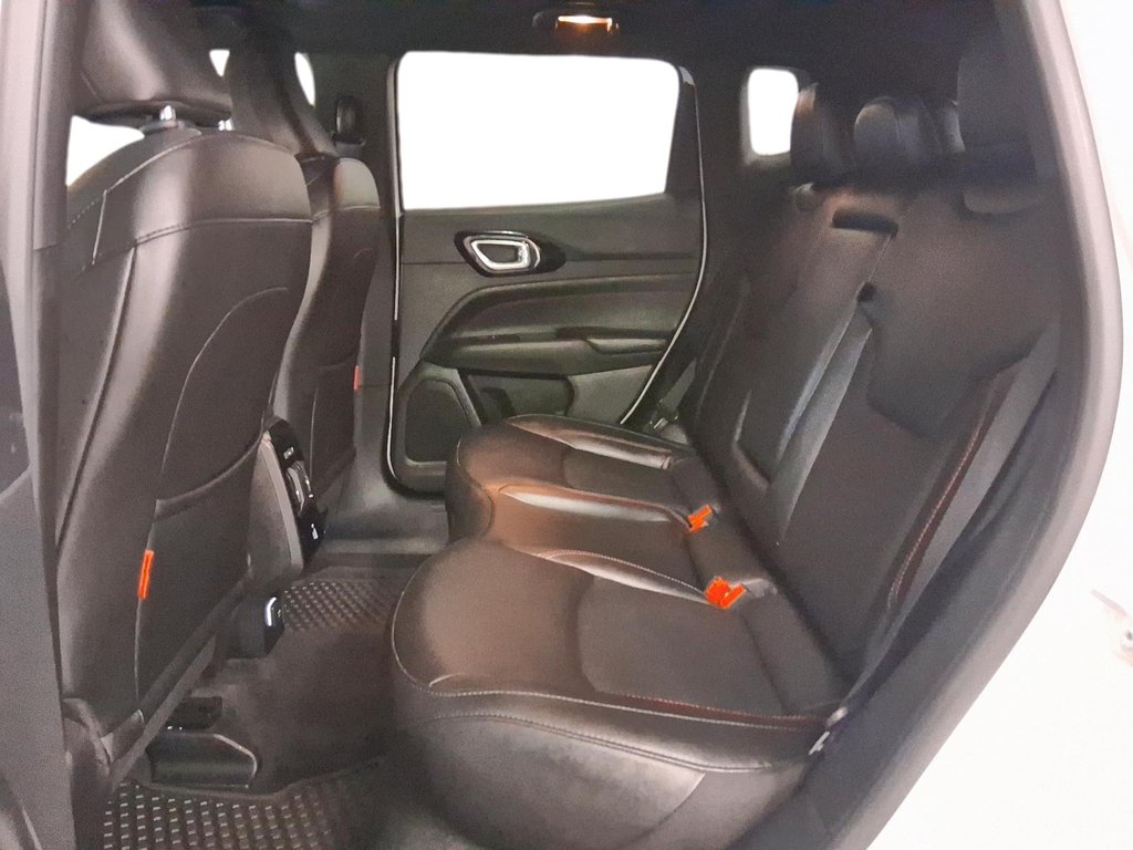 2024 Jeep Compass Trailhawk 4x4 in Stratford, Ontario - 9 - w1024h768px