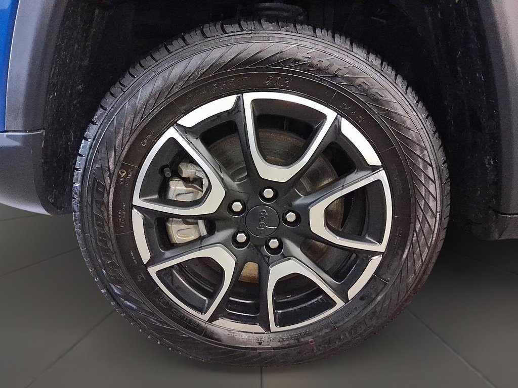 2024 Jeep Compass Trailhawk 4x4 in Stratford, Ontario - 7 - w1024h768px