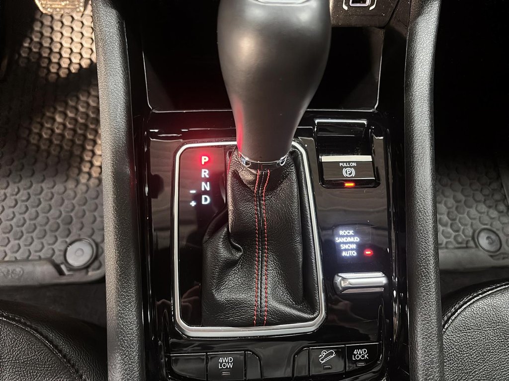 2024 Jeep Compass Trailhawk 4x4 in Stratford, Ontario - 14 - w1024h768px