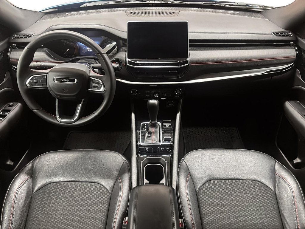 2024 Jeep Compass Trailhawk 4x4 in Stratford, Ontario - 9 - w1024h768px