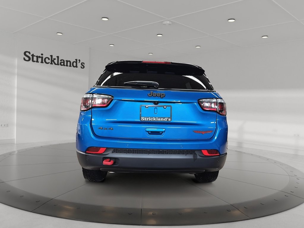 2024 Jeep Compass Trailhawk 4x4 in Stratford, Ontario - 3 - w1024h768px