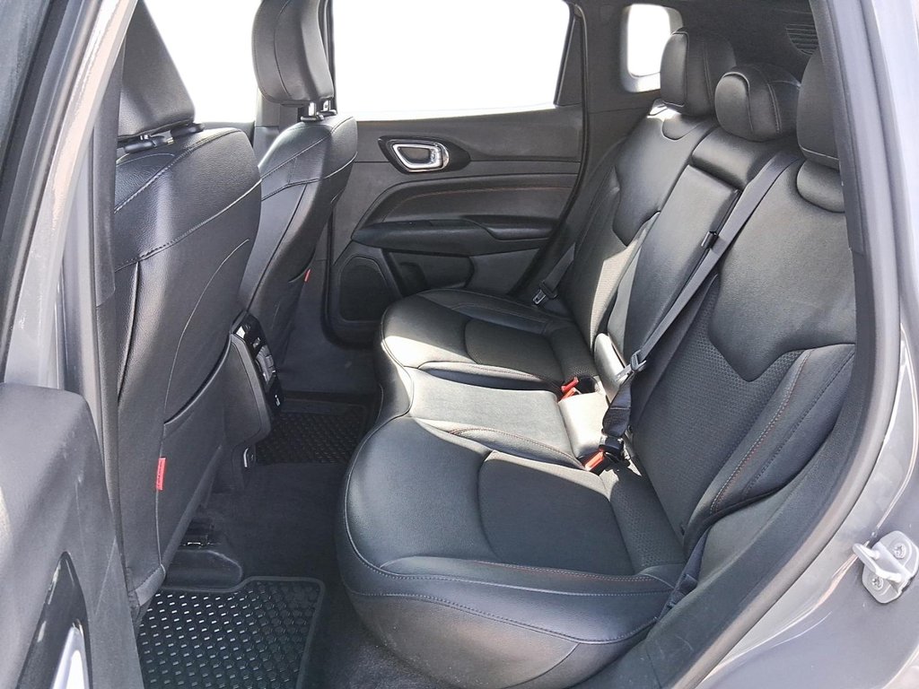 2024 Jeep Compass Trailhawk 4x4 in Stratford, Ontario - 9 - w1024h768px