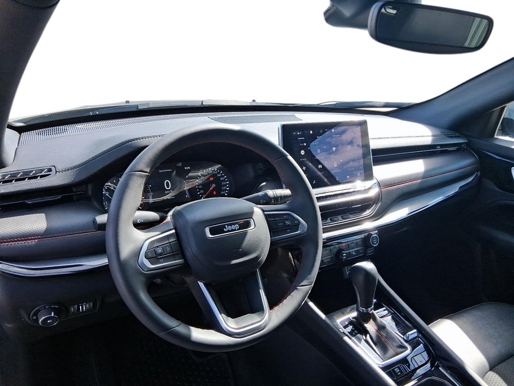 2024 Jeep Compass Trailhawk 4x4 in Stratford, Ontario - 10 - w1024h768px