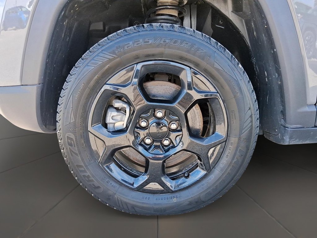2024 Jeep Compass Trailhawk 4x4 in Stratford, Ontario - 7 - w1024h768px