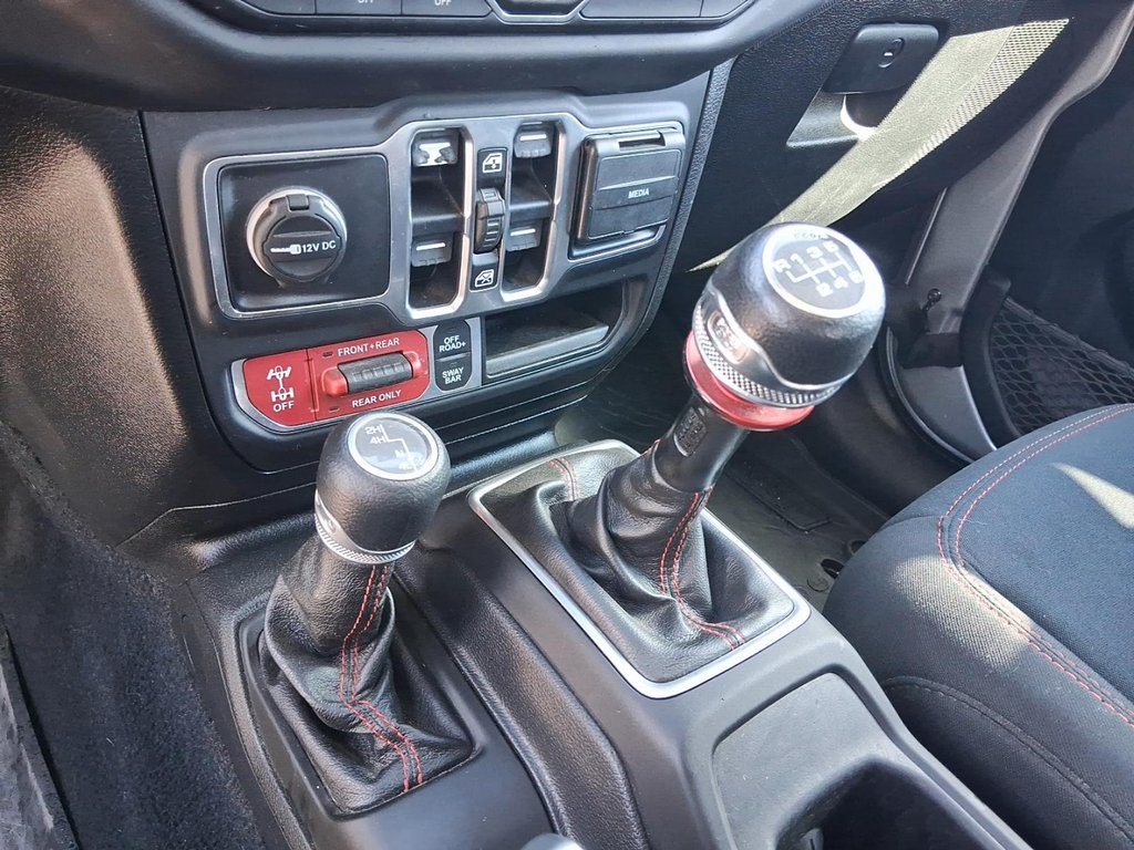 2020 Jeep Gladiator 4x4 Rubicon in Stratford, Ontario - 15 - w1024h768px