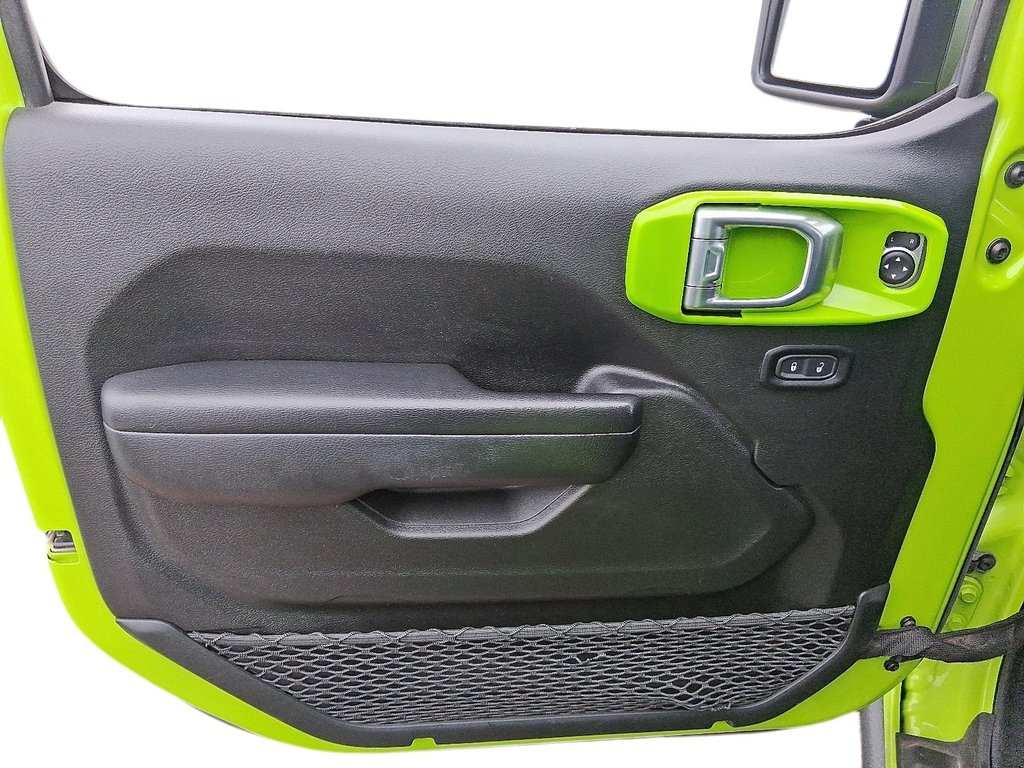 2021 Jeep Gladiator 4x4 Sport in Stratford, Ontario - 10 - w1024h768px