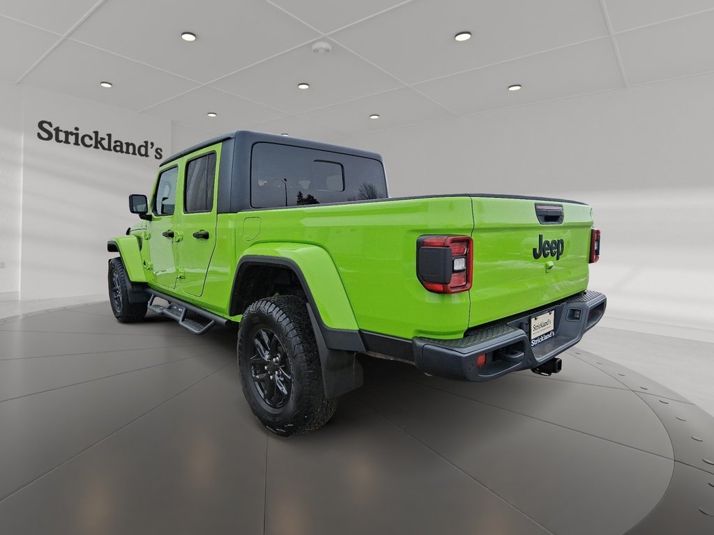 2021 Jeep Gladiator 4x4 Sport in Stratford, Ontario - 4 - w1024h768px