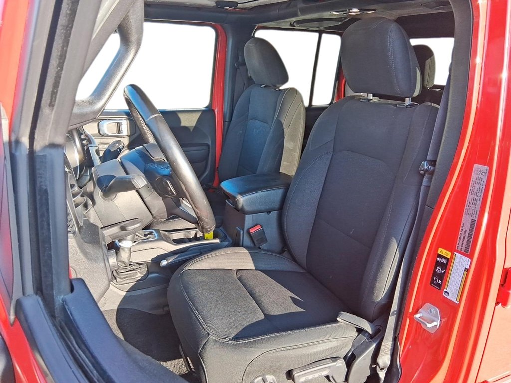 2021 Jeep Gladiator 4x4 Sport in Stratford, Ontario - 7 - w1024h768px
