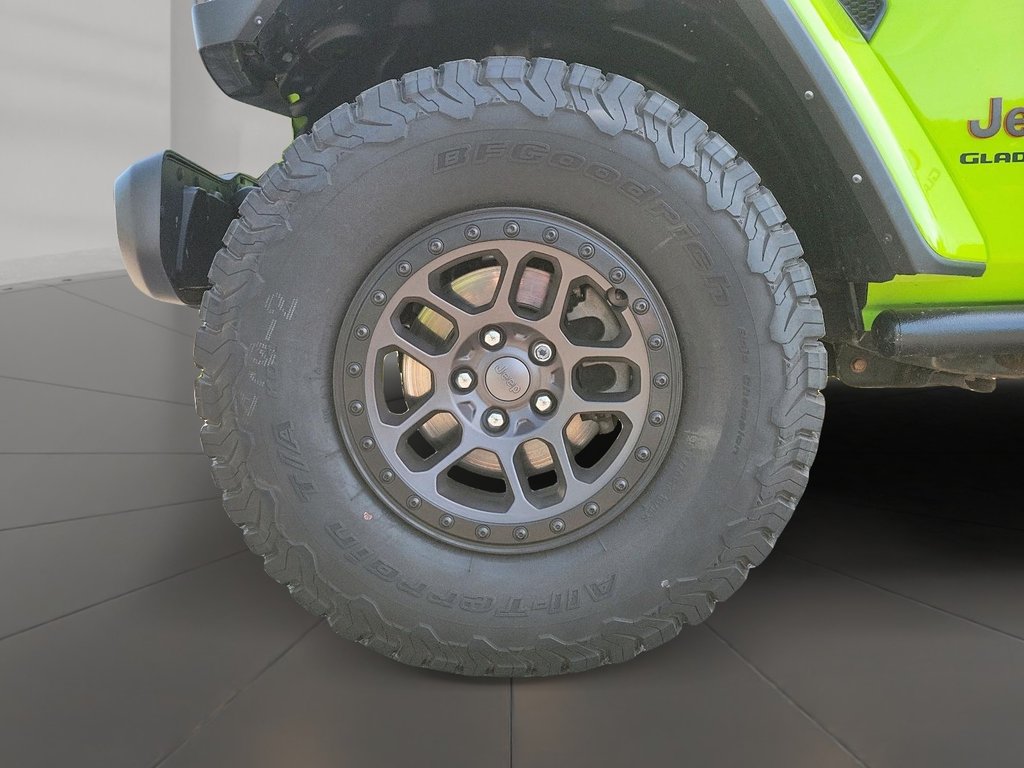 2021 Jeep Gladiator 4x4 Mojave in Stratford, Ontario - 7 - w1024h768px
