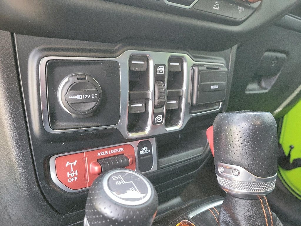 2021 Jeep Gladiator 4x4 Mojave in Stratford, Ontario - 19 - w1024h768px