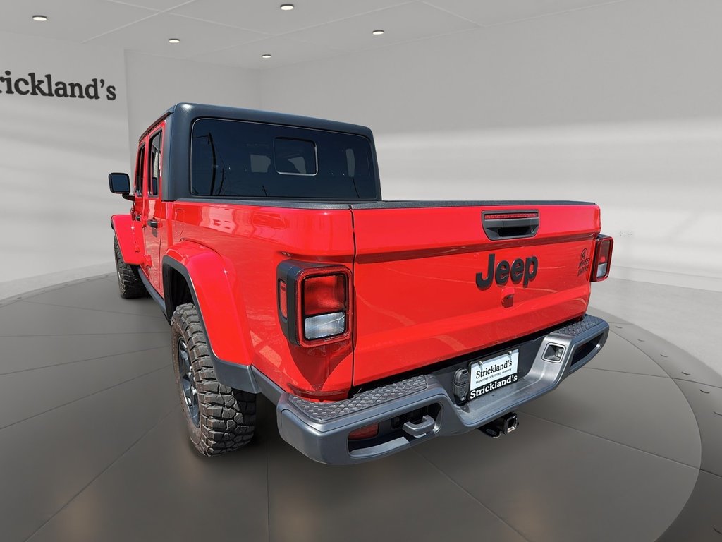2023 Jeep Gladiator 4x4 Sport S in Stratford, Ontario - 4 - w1024h768px