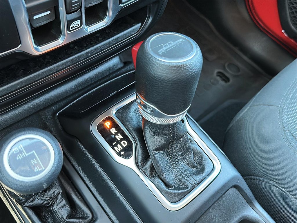 2023 Jeep Gladiator 4x4 Sport S in Stratford, Ontario - 13 - w1024h768px