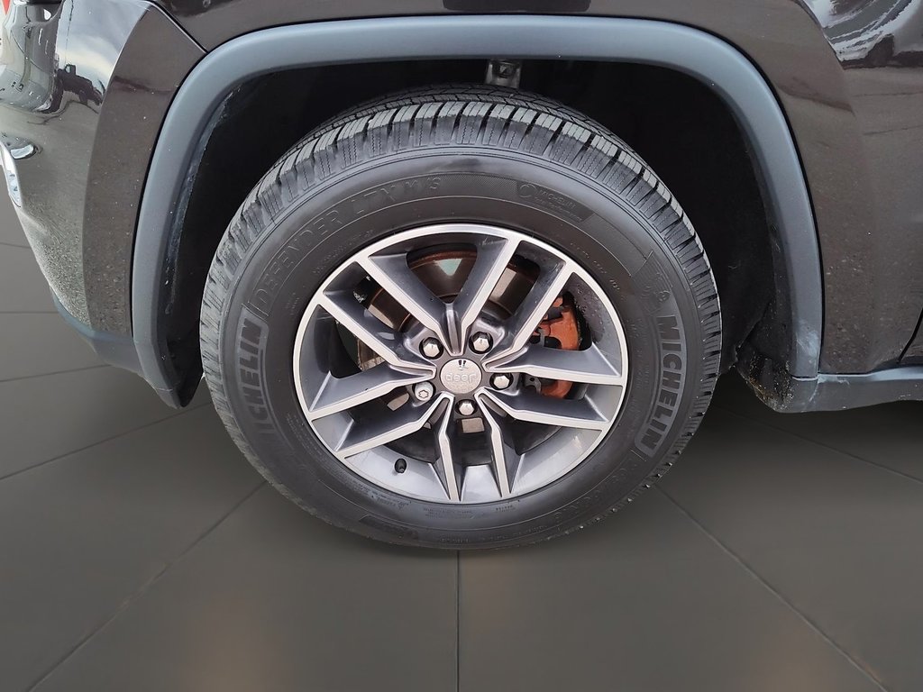 2017  Grand Cherokee 4X4 Limited in Stratford, Ontario - 7 - w1024h768px