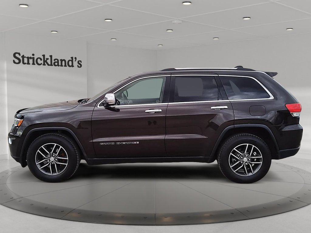 2017  Grand Cherokee 4X4 Limited in Stratford, Ontario - 5 - w1024h768px