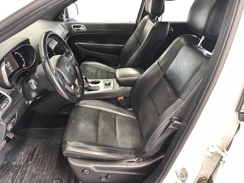 2019 Jeep Grand Cherokee 4X4 Laredo in Stratford, Ontario - 8 - w1024h768px