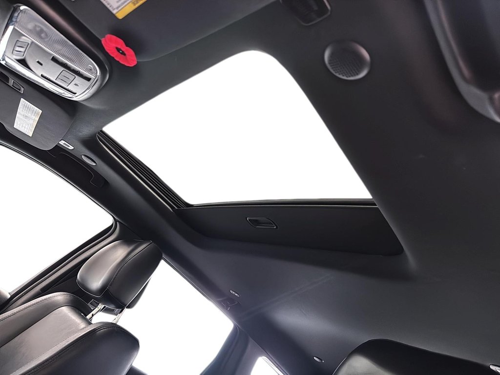 2019 Jeep Grand Cherokee 4X4 Laredo in Stratford, Ontario - 15 - w1024h768px