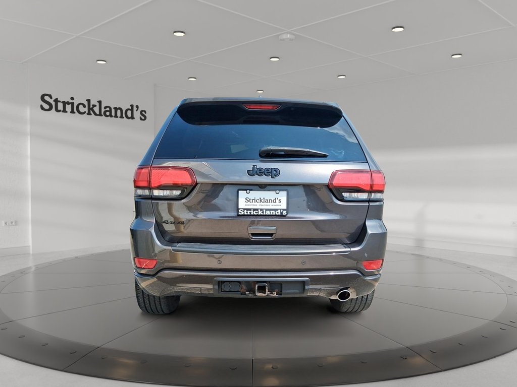 2020 Jeep Grand Cherokee 4X4 Laredo in Stratford, Ontario - 3 - w1024h768px