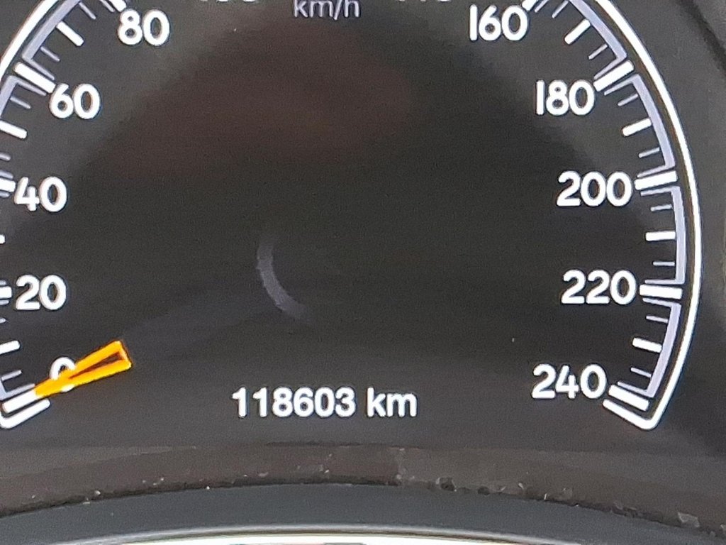 2020 Jeep Grand Cherokee 4X4 Laredo in Stratford, Ontario - 13 - w1024h768px