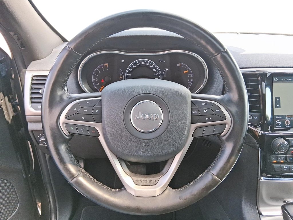 2020 Jeep Grand Cherokee 4X4 Laredo in Stratford, Ontario - 12 - w1024h768px