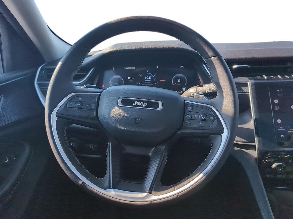 2023 Jeep Grand Cherokee 4X4 Laredo in Stratford, Ontario - 12 - w1024h768px