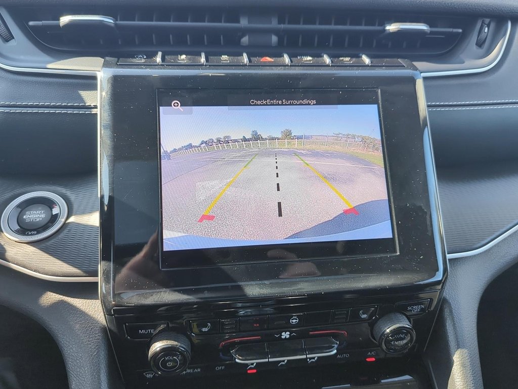 2023 Jeep Grand Cherokee 4X4 Laredo in Stratford, Ontario - 18 - w1024h768px
