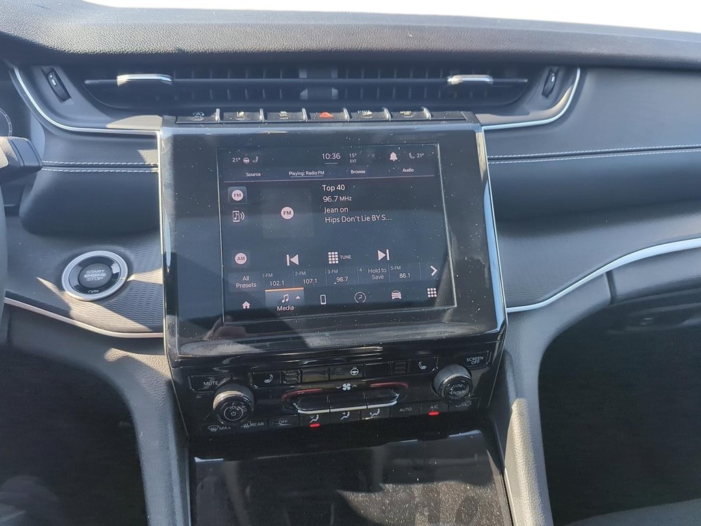 2023 Jeep Grand Cherokee 4X4 Laredo in Stratford, Ontario - 14 - w1024h768px