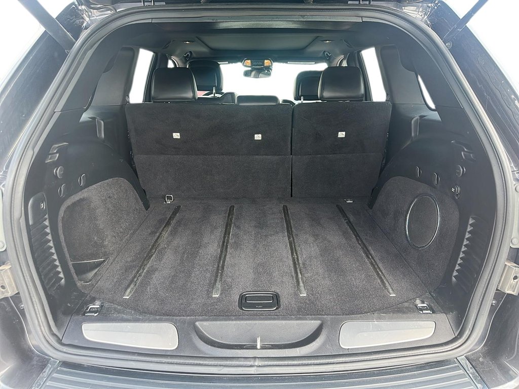 2016 Jeep Grand Cherokee 4x4 Overland in Stratford, Ontario - 6 - w1024h768px
