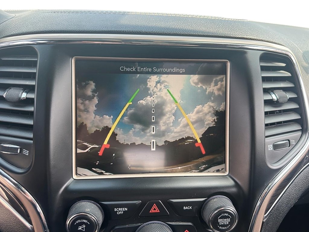 2016 Jeep Grand Cherokee 4x4 Overland in Stratford, Ontario - 17 - w1024h768px