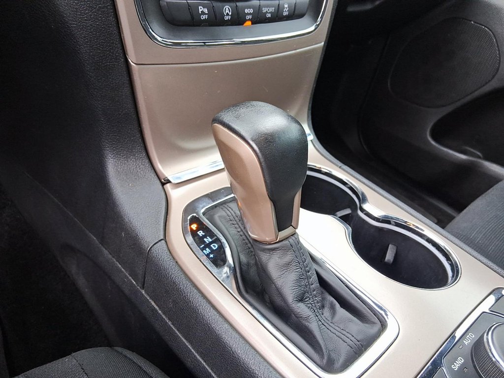 2017 Jeep Grand Cherokee 4x4 Laredo in Stratford, Ontario - 16 - w1024h768px