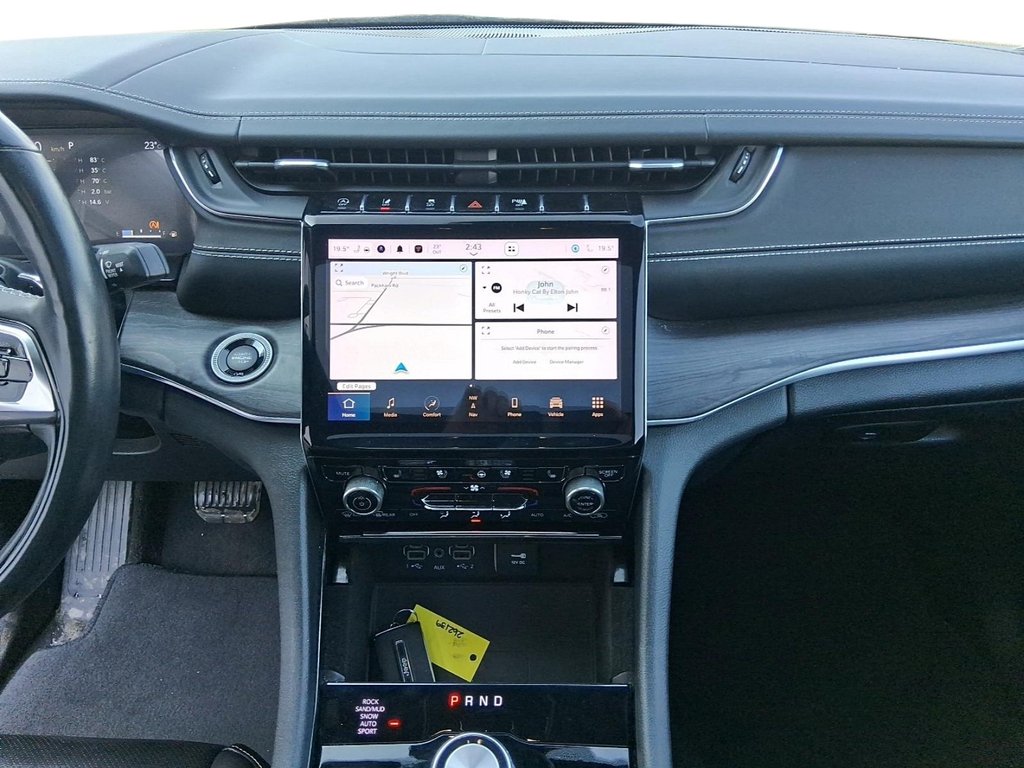 2021 Jeep Grand Cherokee L 4x4 Overland in Stratford, Ontario - 16 - w1024h768px