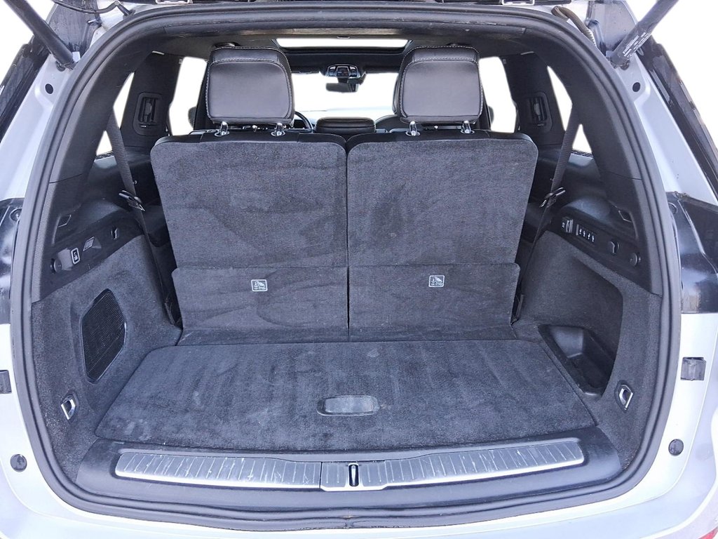 2021 Jeep Grand Cherokee L 4x4 Overland in Stratford, Ontario - 6 - w1024h768px