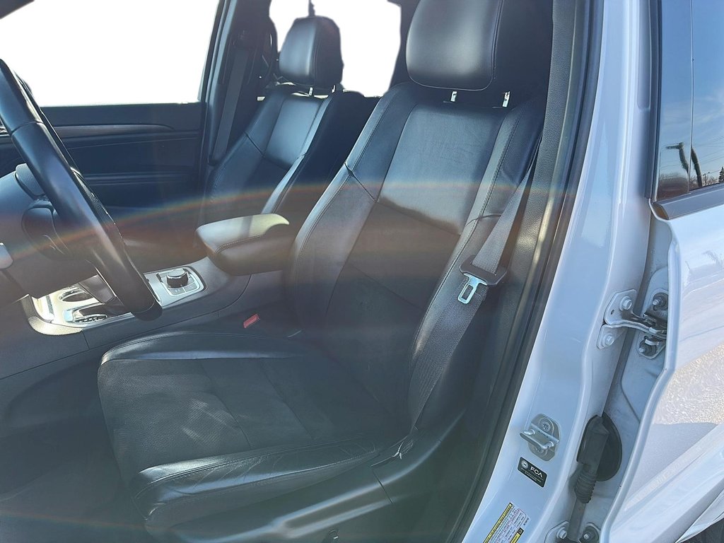 2022 Jeep Grand Cherokee Wk 4x4 Laredo in Stratford, Ontario - 8 - w1024h768px