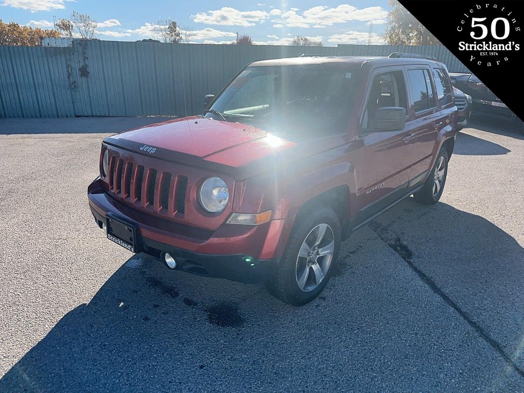 2014  Patriot 4x4 Sport / North in Stratford, Ontario - 1 - w1024h768px