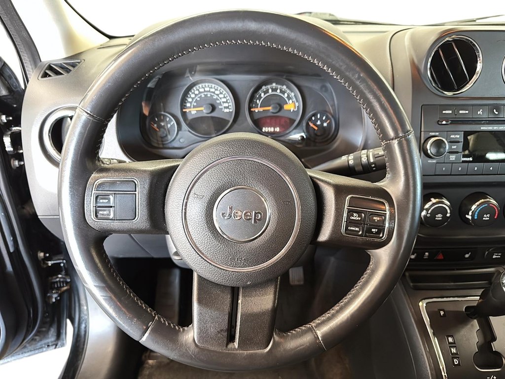 2015 Jeep Patriot 4x4 Sport / North in Stratford, Ontario - 11 - w1024h768px