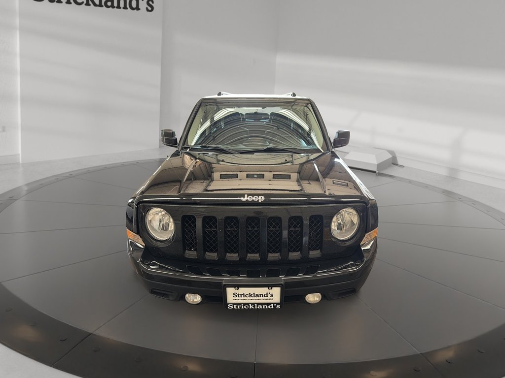 2015 Jeep Patriot 4x4 Sport / North in Stratford, Ontario - 2 - w1024h768px
