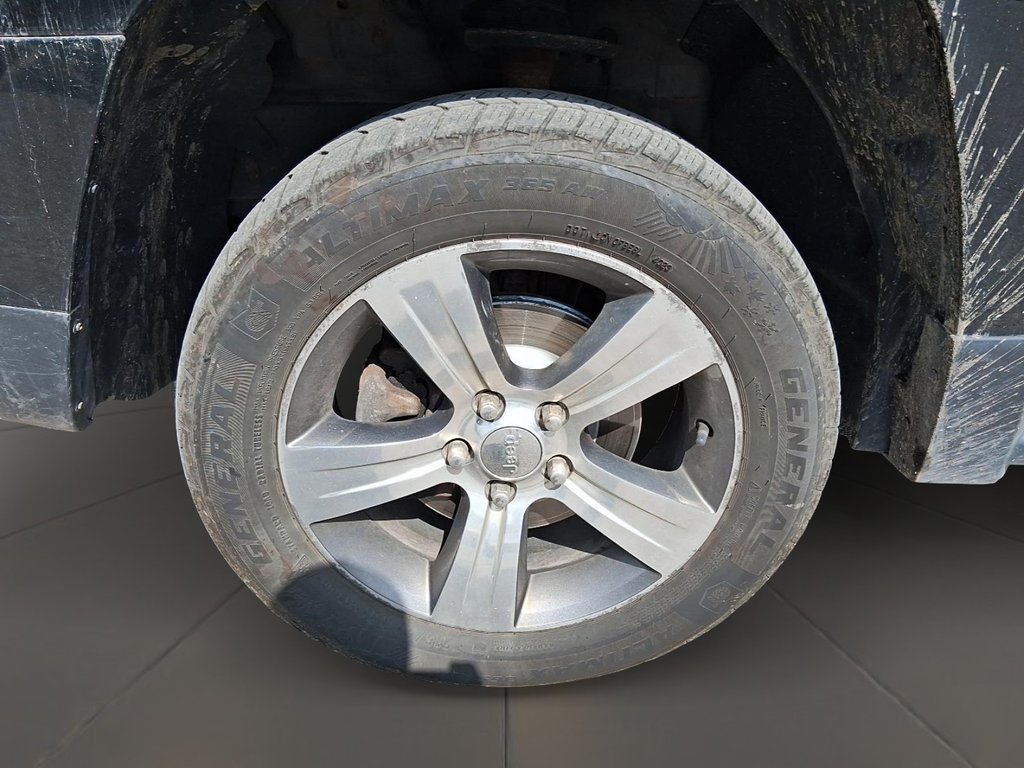 2016 Jeep Patriot 4x4 Sport / North in Stratford, Ontario - 7 - w1024h768px