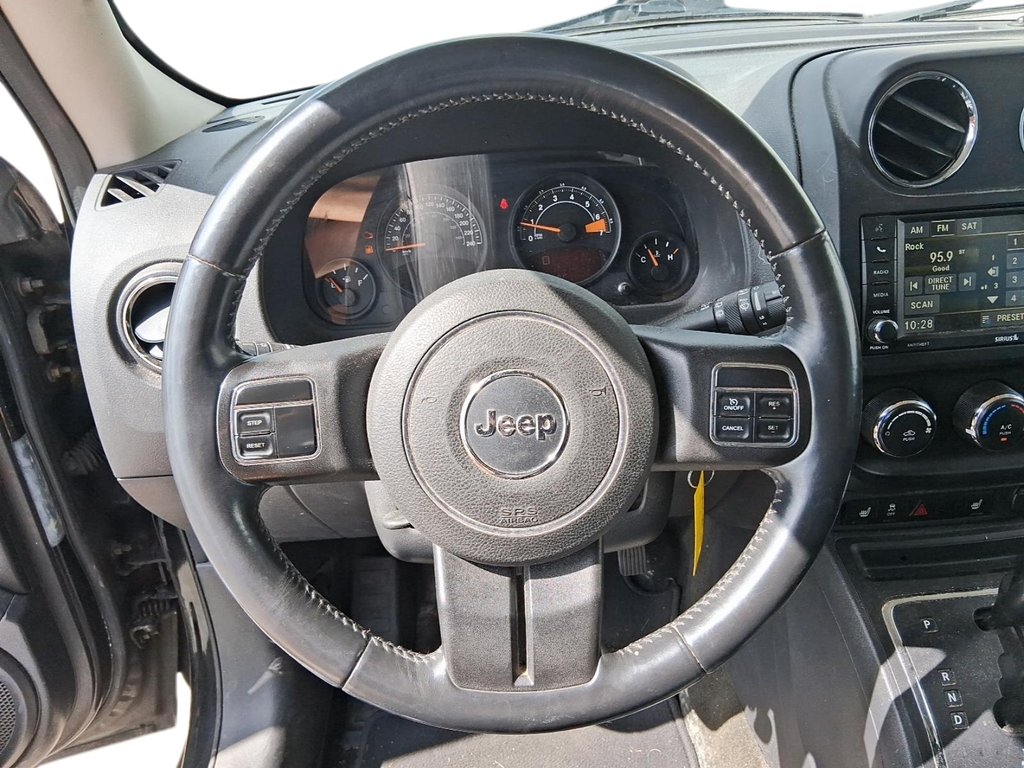 2016 Jeep Patriot 4x4 Sport / North in Stratford, Ontario - 12 - w1024h768px