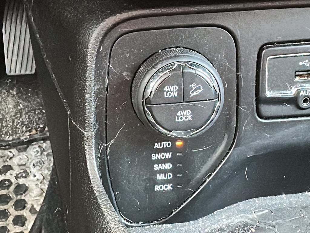 2017 Jeep Renegade 4x4 Trailhawk in Stratford, Ontario - 15 - w1024h768px