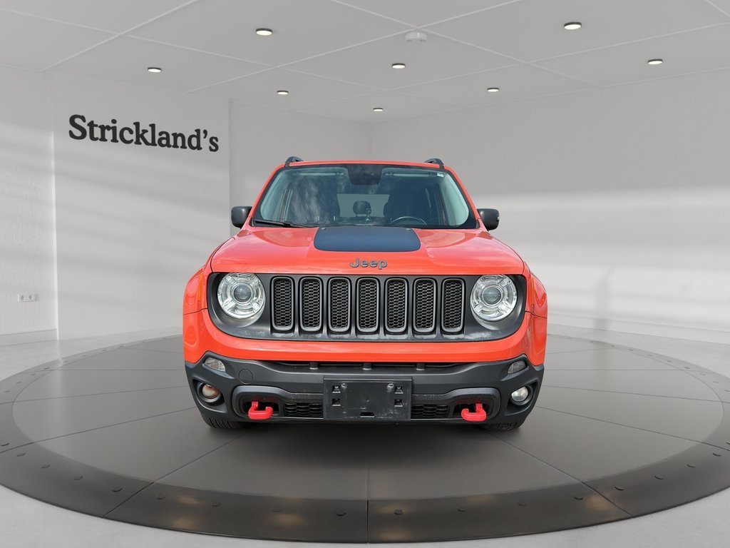 2017 Jeep Renegade 4x4 Trailhawk in Stratford, Ontario - 2 - w1024h768px