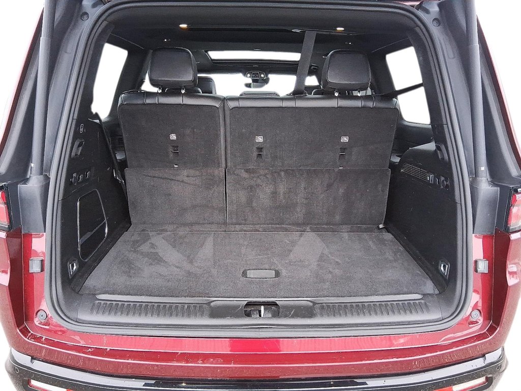 2024 Jeep Wagoneer Series II Carbide 4x4 in Stratford, Ontario - 6 - w1024h768px