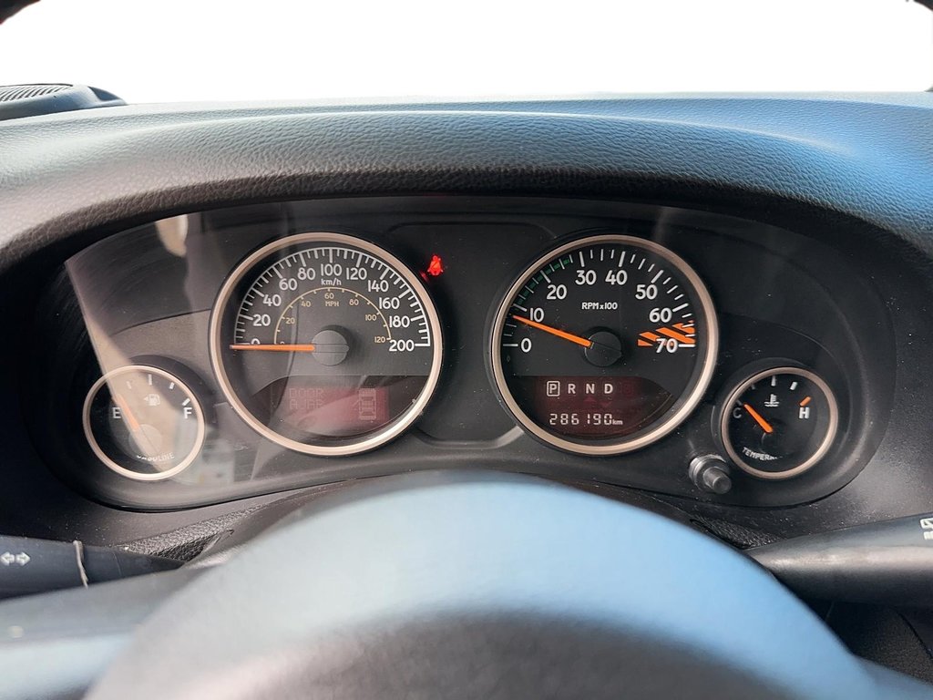 2017 Jeep Wrangler Unlimited Sahara in Stratford, Ontario - 13 - w1024h768px