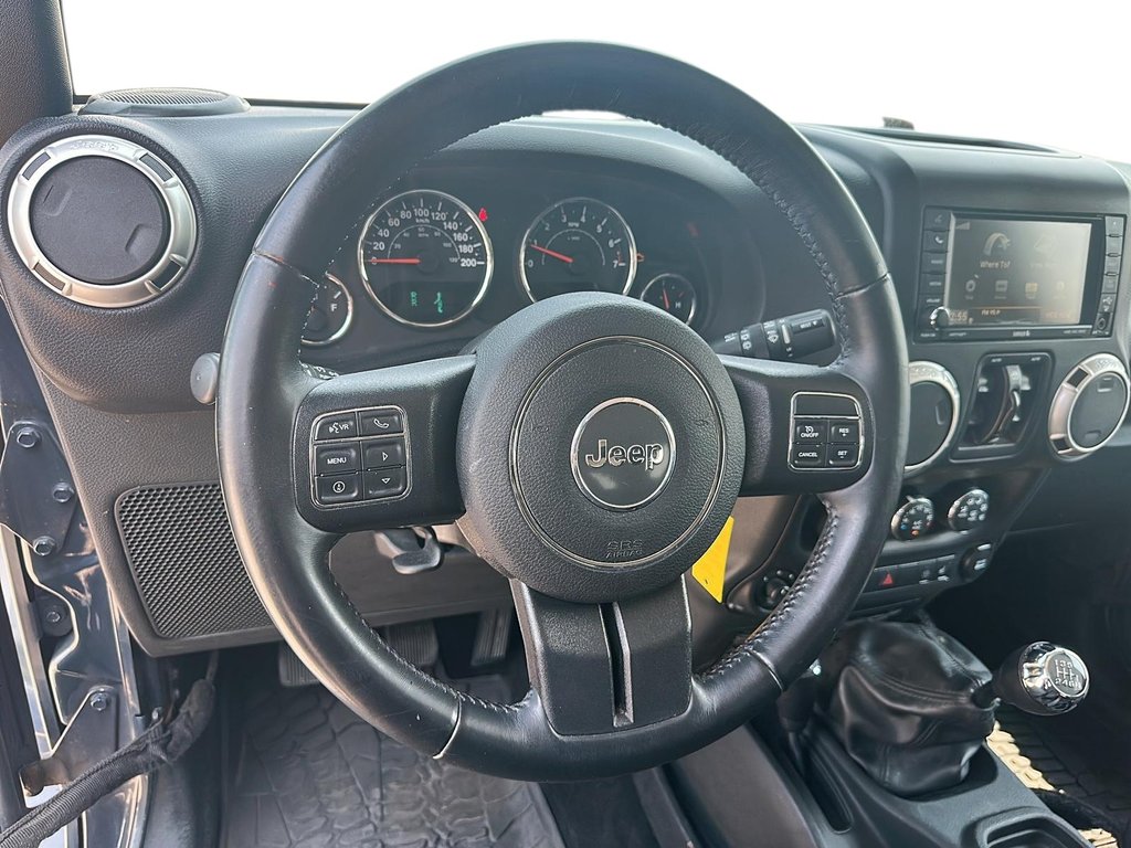 2017 Jeep Wrangler Unlimited Sahara in Stratford, Ontario - 11 - w1024h768px