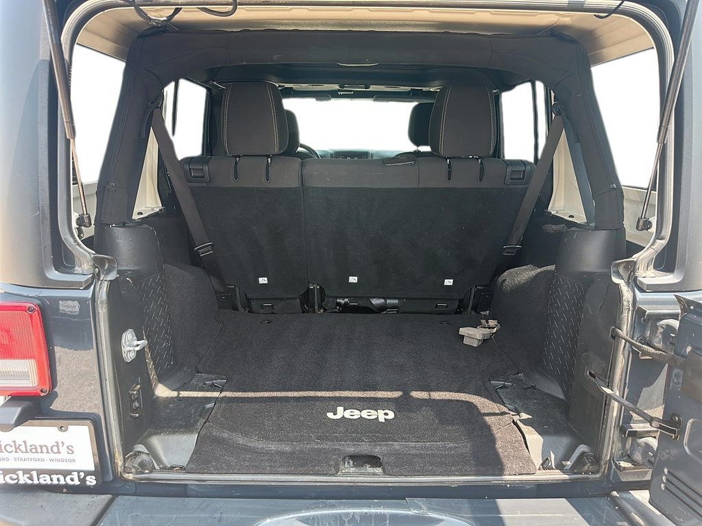 2017 Jeep Wrangler Unlimited Sahara in Stratford, Ontario - 6 - w1024h768px