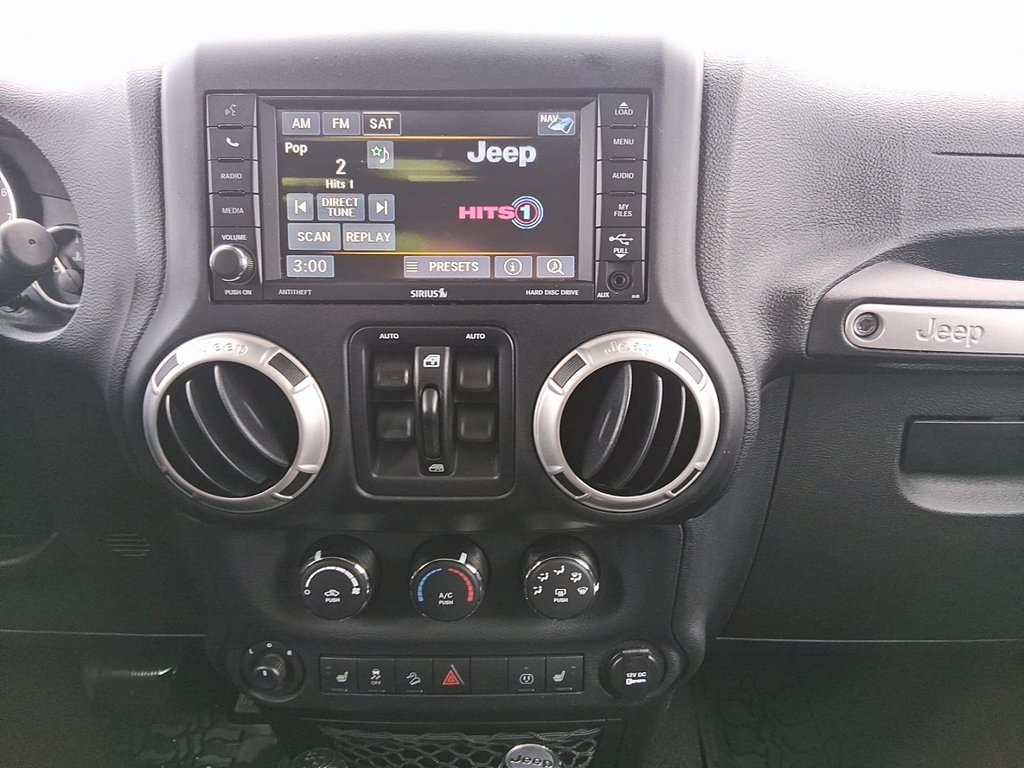 2017 Jeep Wrangler Unlimited Sahara in Stratford, Ontario - 16 - w1024h768px