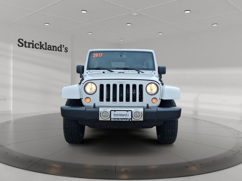 2017 Jeep Wrangler Unlimited Sahara in Stratford, Ontario - 2 - w1024h768px